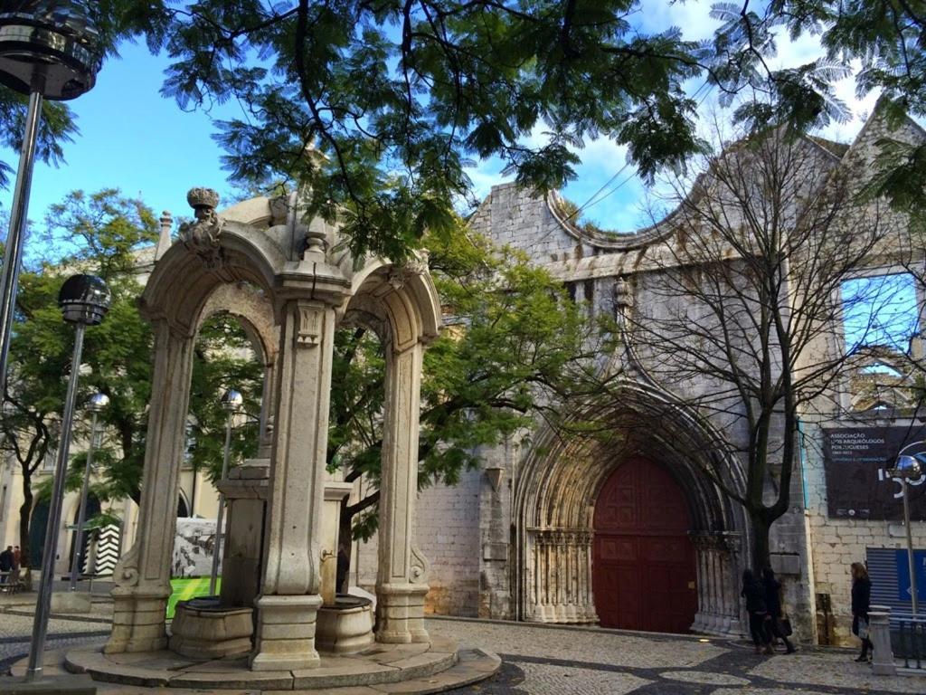 Bedooms With Shared Bathroom In In Historic Largo Do Carmo *